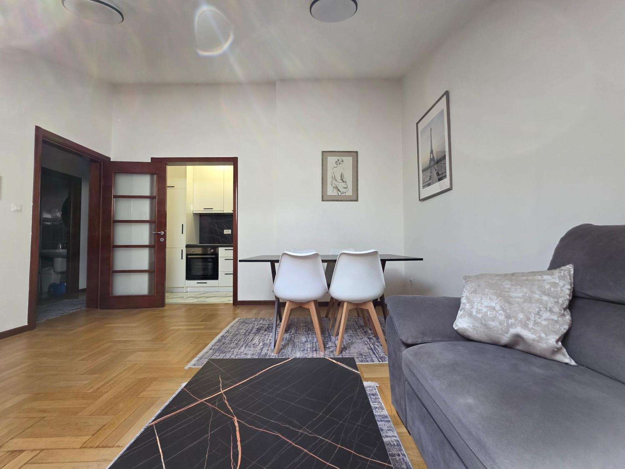 G Centre Apartment